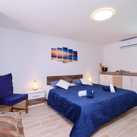 Apartment Kaleta Sveti Jakov Εξωτερικό φωτογραφία