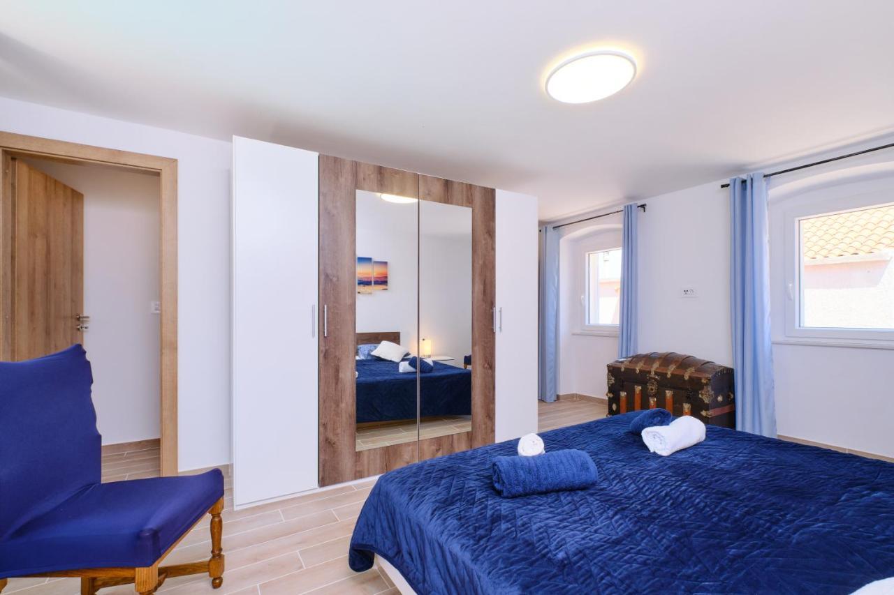 Apartment Kaleta Sveti Jakov Εξωτερικό φωτογραφία